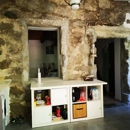 Maison De Village Avec Jardin Privatif *